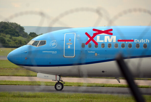 Ontneem KLM het predicaat 'koninklijk'